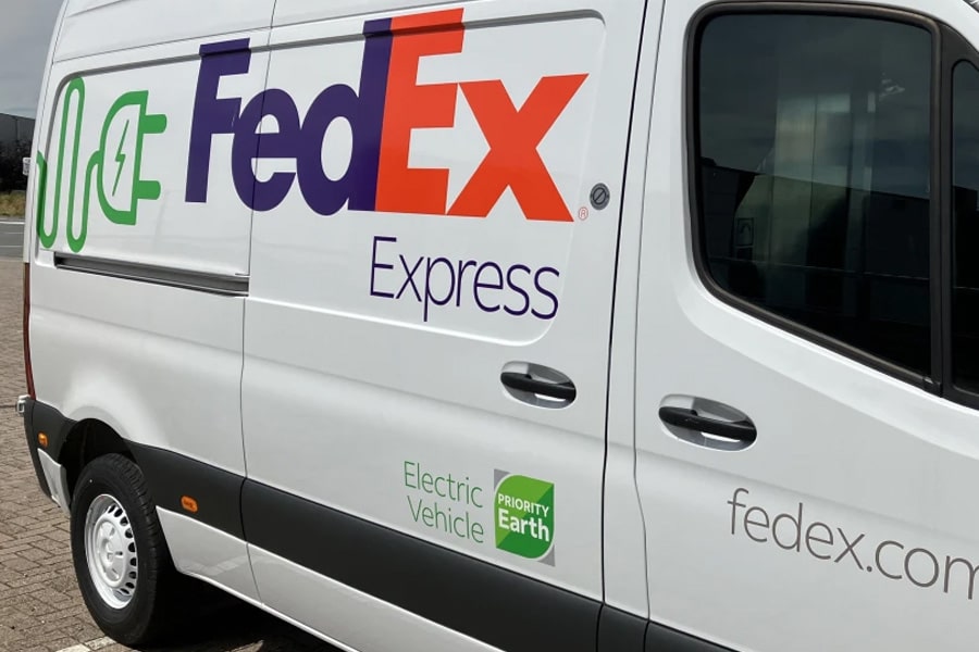 fedex-mercedes-benz-esprinter-e-transporter-electric-transporter-2023-01-min