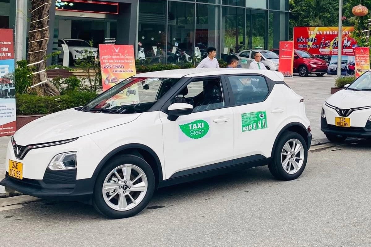 taxi-xanh-sapa-vietnam-vinfast-2023-01-min