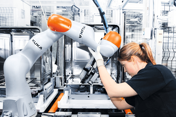 kuka-roboter-symbolbild