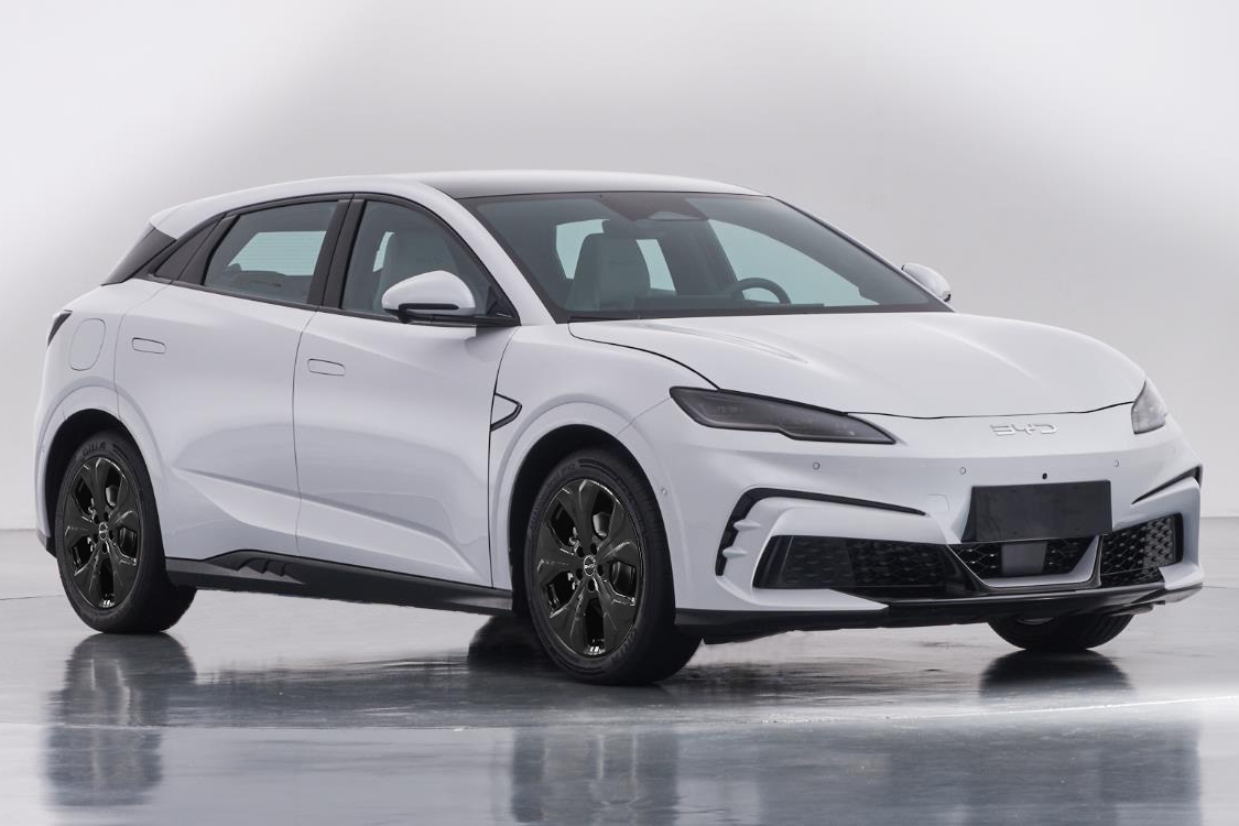 BYD Seal 06 GT front three quarter leaked image