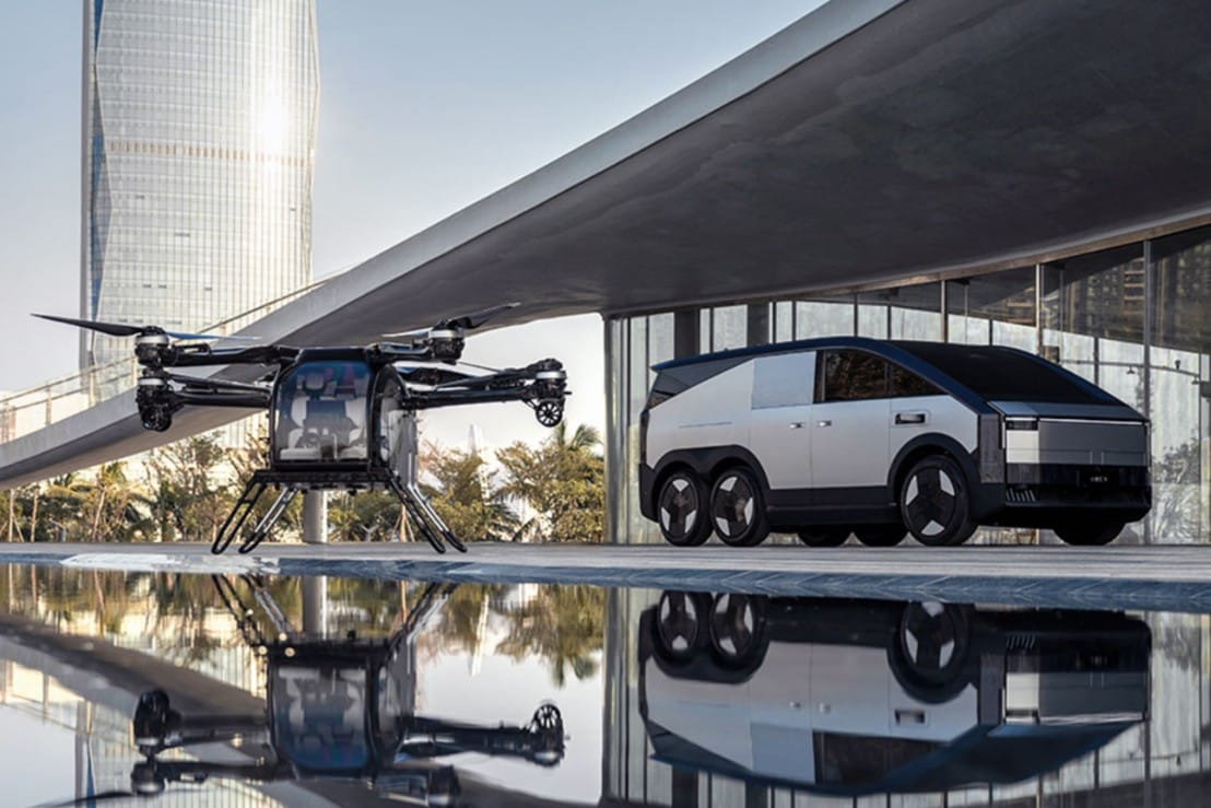 Xpeng aeroht flying car china cropped