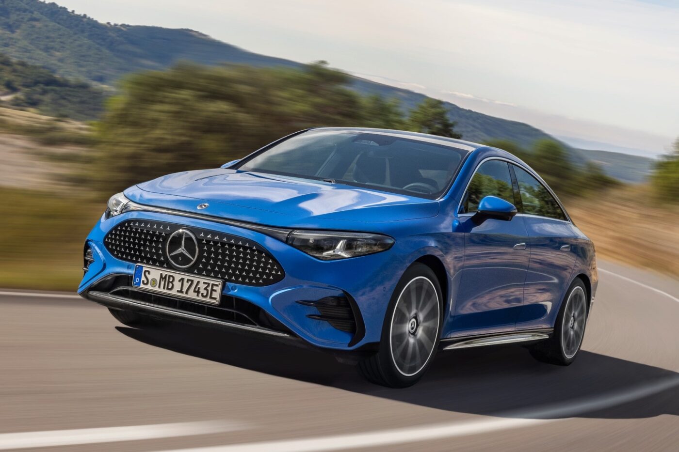 Mercedes benz cla min