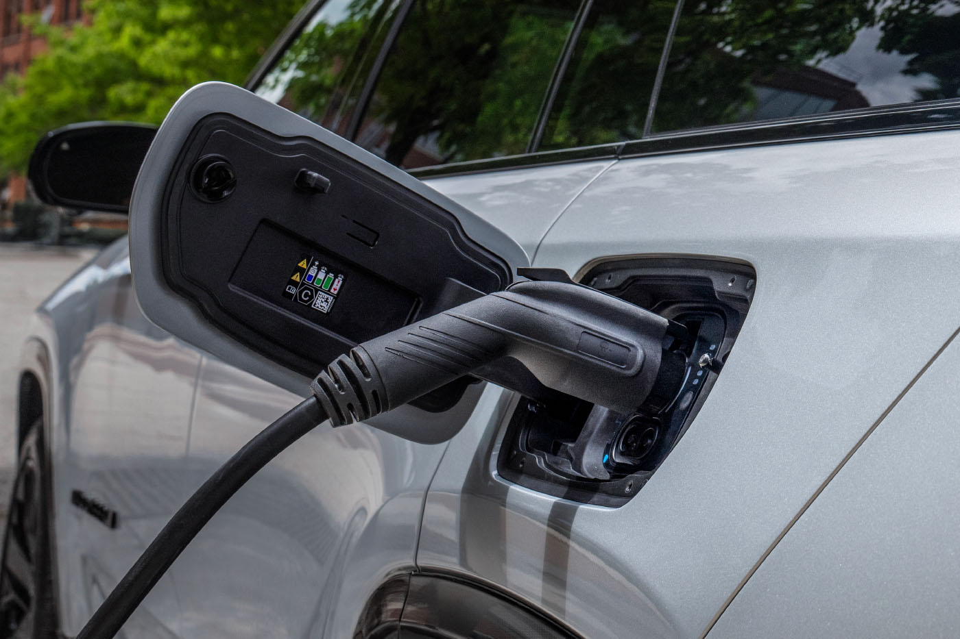 Jeep wagoneer s ladestation charging station typ type usa min