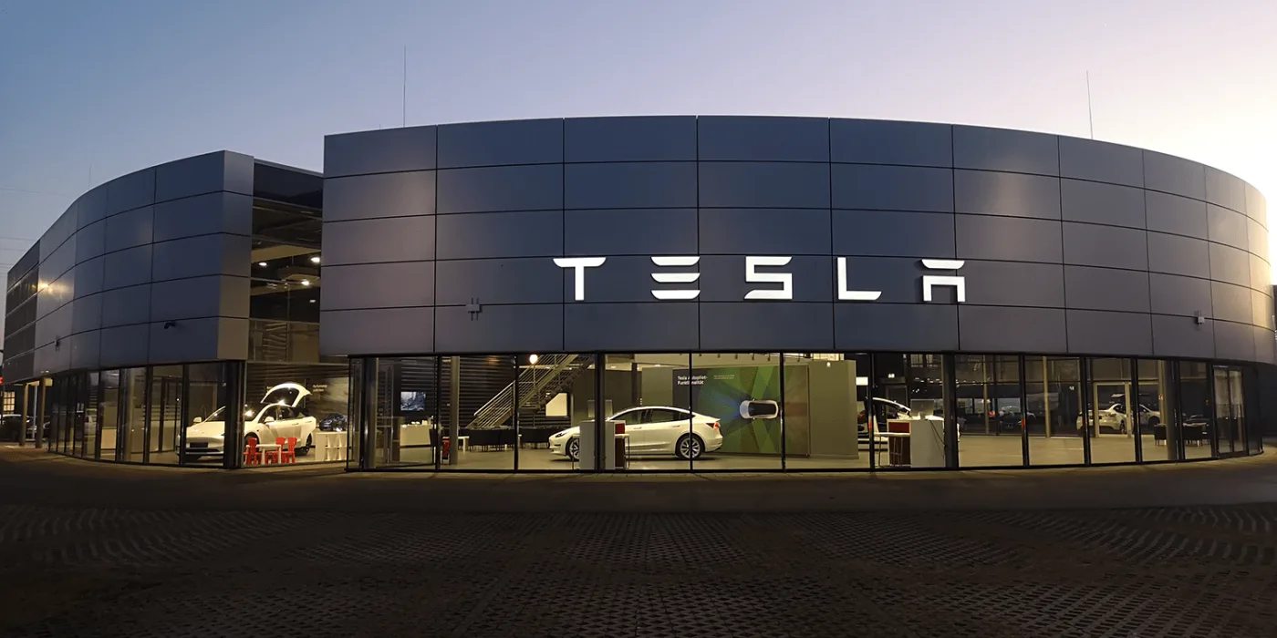 Tesla augsburg min e