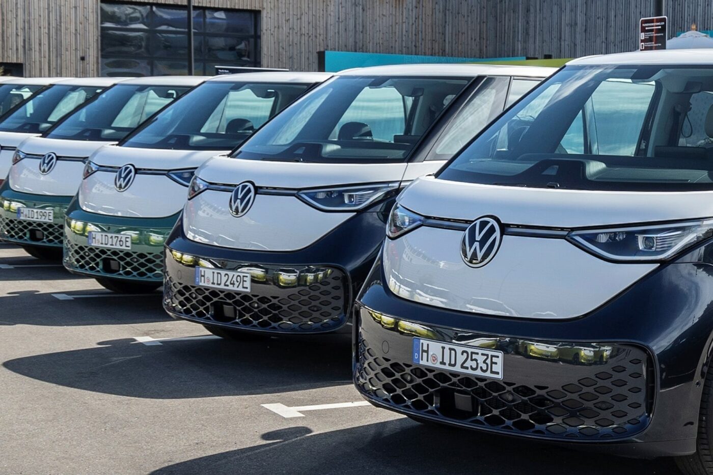 Volkswagen id buzz min