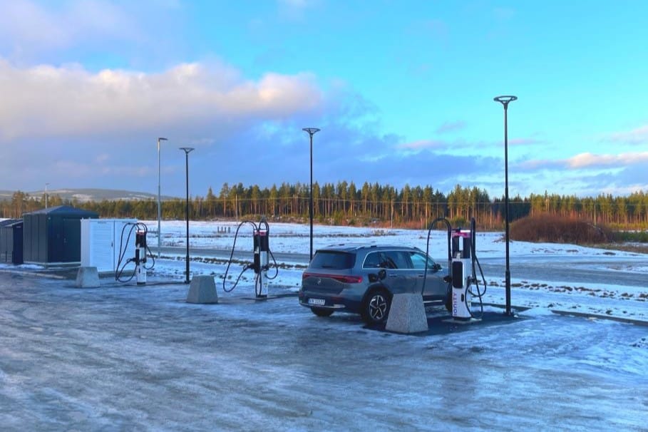 Ionity ekoenergetyka ladestation charging station elverum norwegen norway
