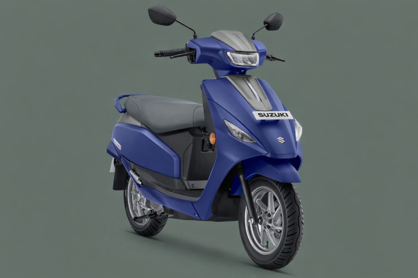 Suzuki e access cropped