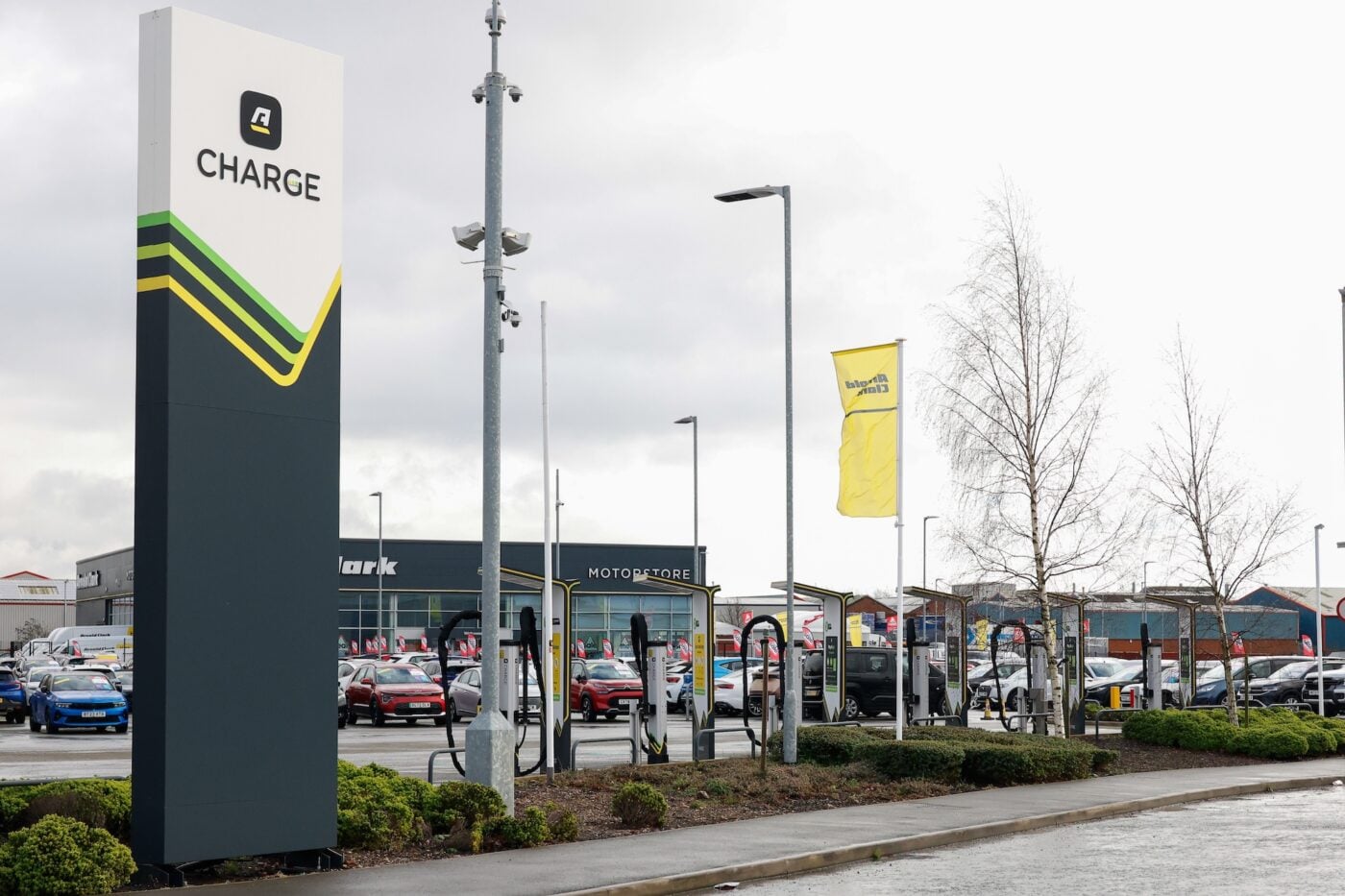 Arnold clark charge celebrates opening 60th site in the uk2