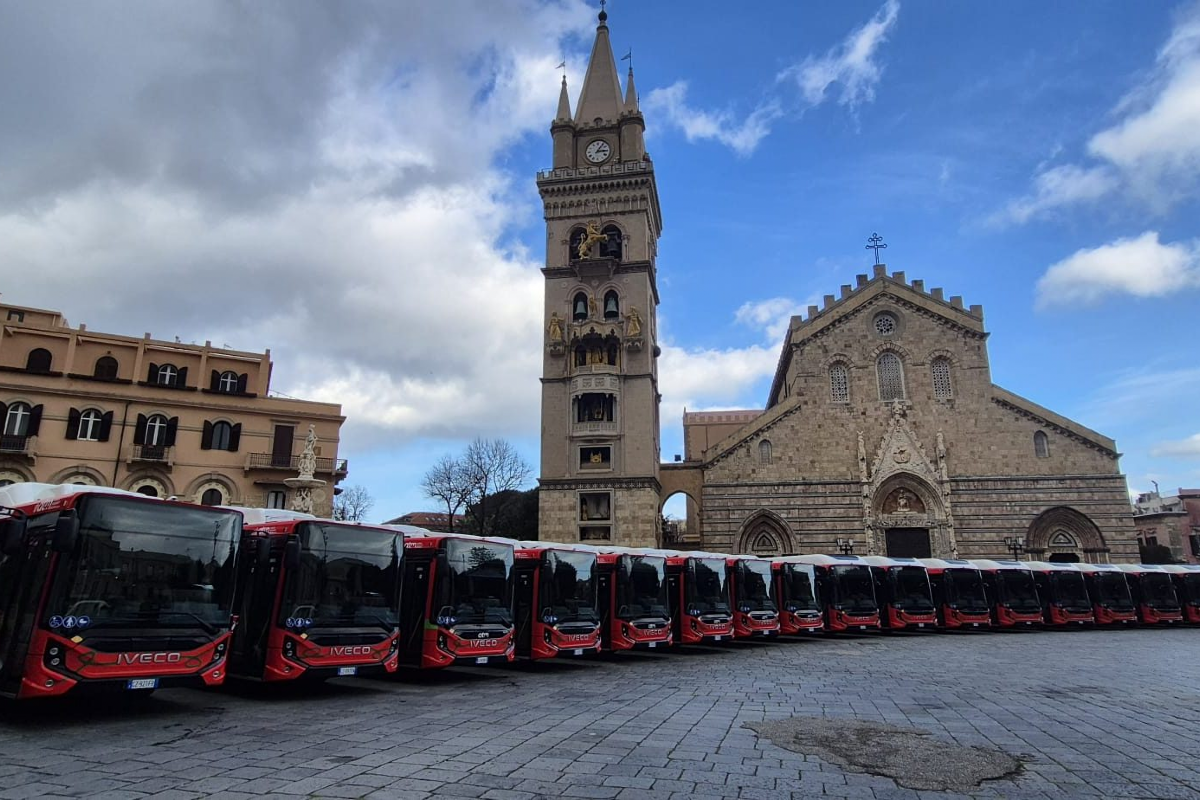 Atm sizilien messina italien e busse iveco e way