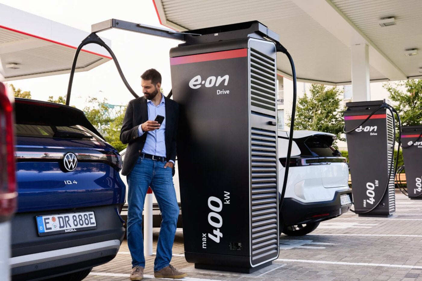 Eon drive infrastructure ladestation dc hpc