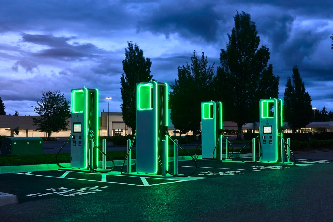 Electrify america ladepark ladestation charging station