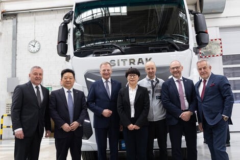 Steyr automotive sinotruk sitrak