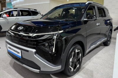 Hyundai neira front three quarter
