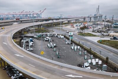 forum mobility ladepark tesla megacharger mcs ccs kalifornien long beach hafen usa 2026 Forum mobility ladepark tesla megacharger mcs ccs kalifornien long beach hafen usa