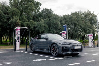 ionity alpitronic hypercharger hyc1000 ladestation hpc frankreich sorgues bmw i4 2026 2 Ionity alpitronic hypercharger hyc ladestation hpc frankreich sorgues bmw i4