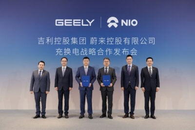 202609 nio geely batterie kooperationen scaled 1 Vertreter von Nio und Geely bei der Unterzeichnung ihrer Kooperation