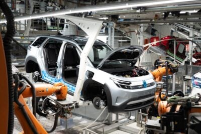 Volkswagen vw id cross produktion navarra spanien
