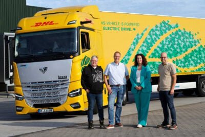 SuperPanther eTopas 600 im Einsatz für DHL Freight.