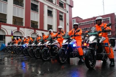 kolkata police ultraviolette x 47 skyforce electric motorcycle flag off ceremony cropped Kolkata police ultraviolette x skyforce electric motorcycle flag off ceremony cropped