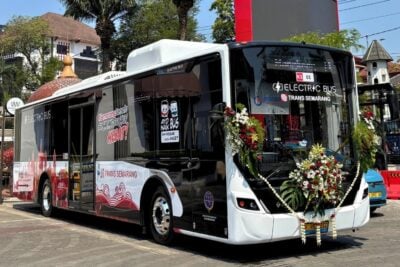 Vktr metre low floor electric bus trans semarang