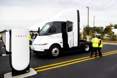 pilot travel centers tesla supercharger lkw ladenetz tesla semi usa georgia 2026 Pilot travel centers tesla supercharger lkw ladenetz tesla semi usa georgia