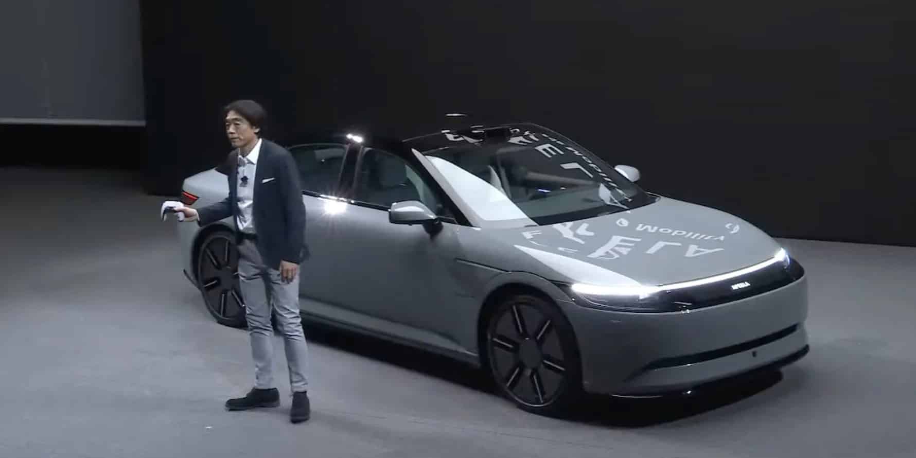 CES 2024 – Cette voiture électrique est pilotée avec une manette de PS5 –  evearly news français
