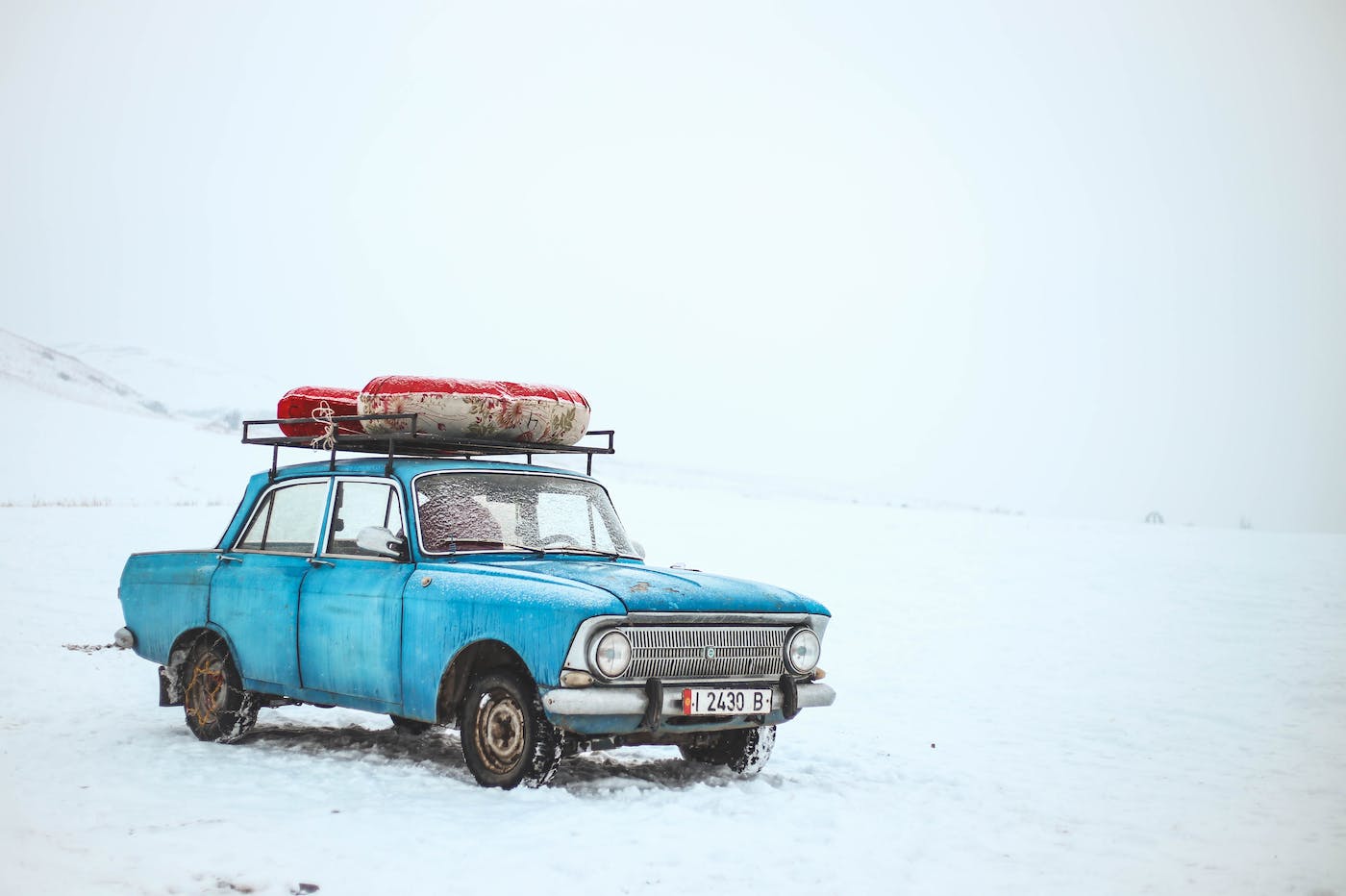 Voiture dans la neige
