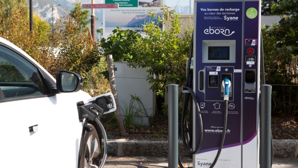 Plus de 1 300 bornes de recharge sur le réseau eborn