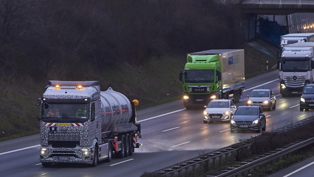 Camion électrique Mercedes eActros 600