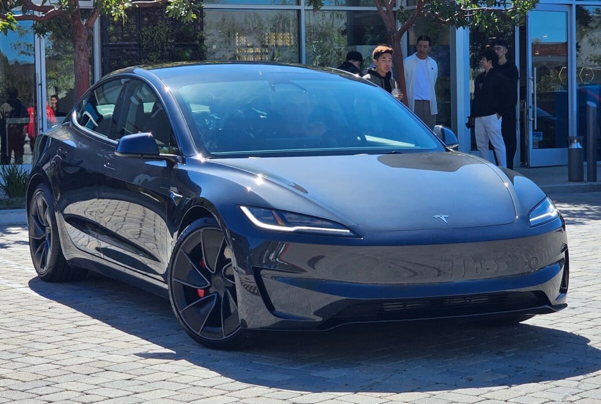 Tesla Model 3 Ludicrous Performance