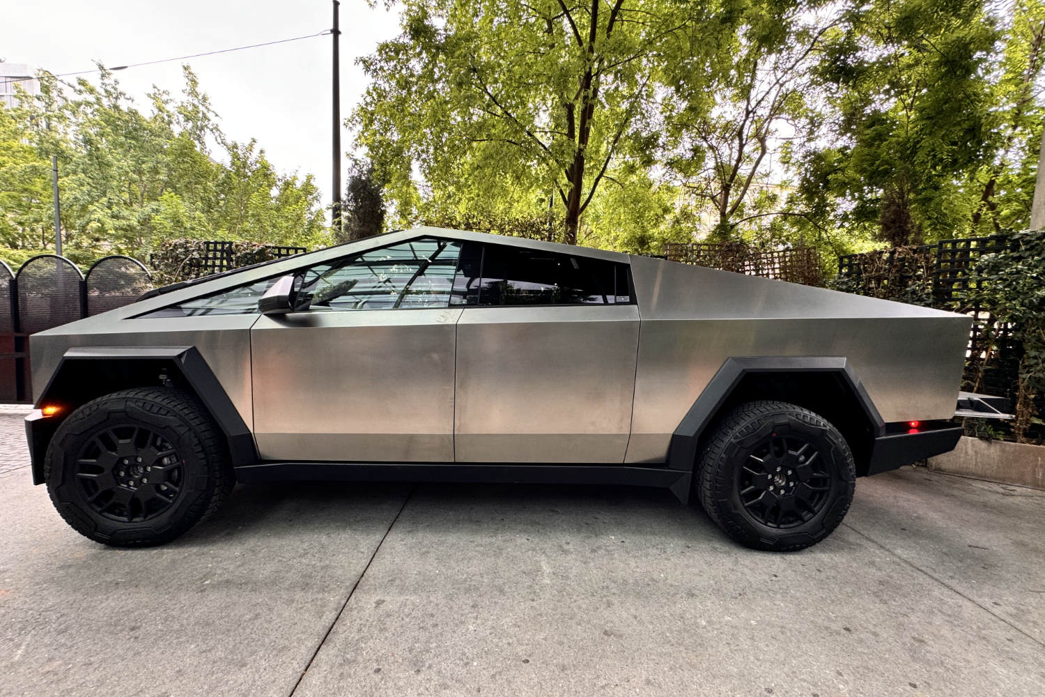 Tesla Cybertruck Design