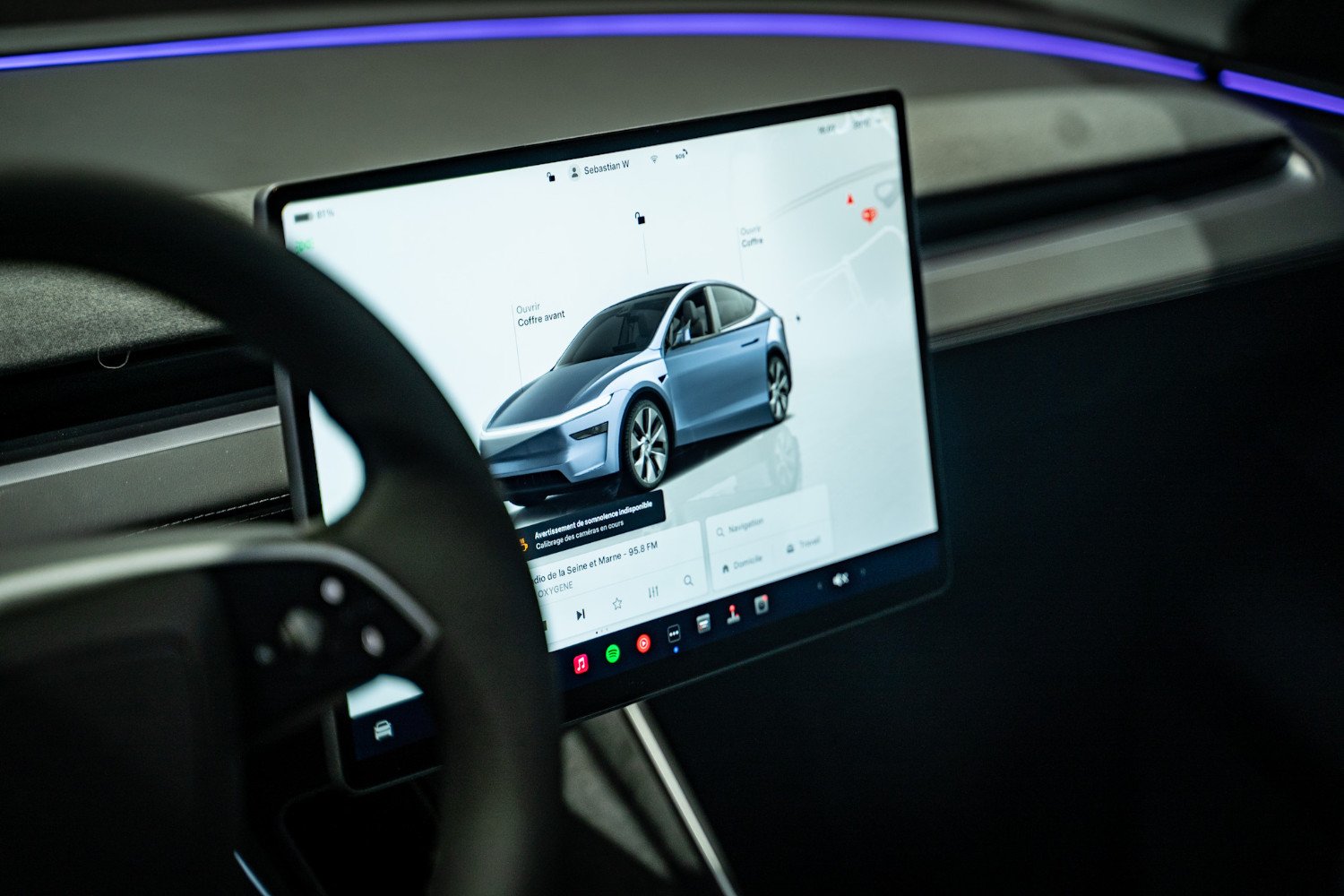 Essai Statique Tesla Model Y Ecran Avant