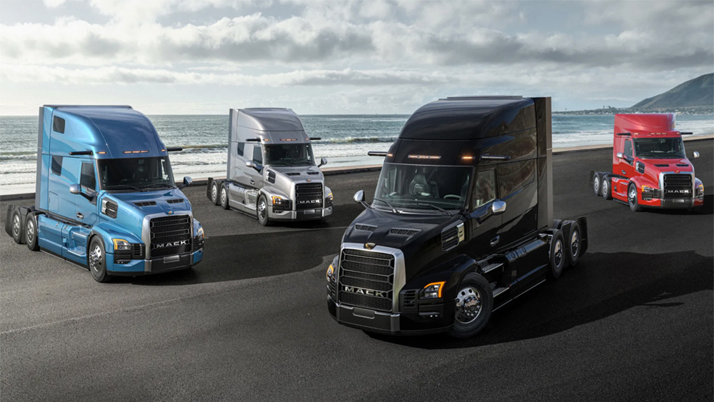 Camion tracteur routier Mack Pioneer