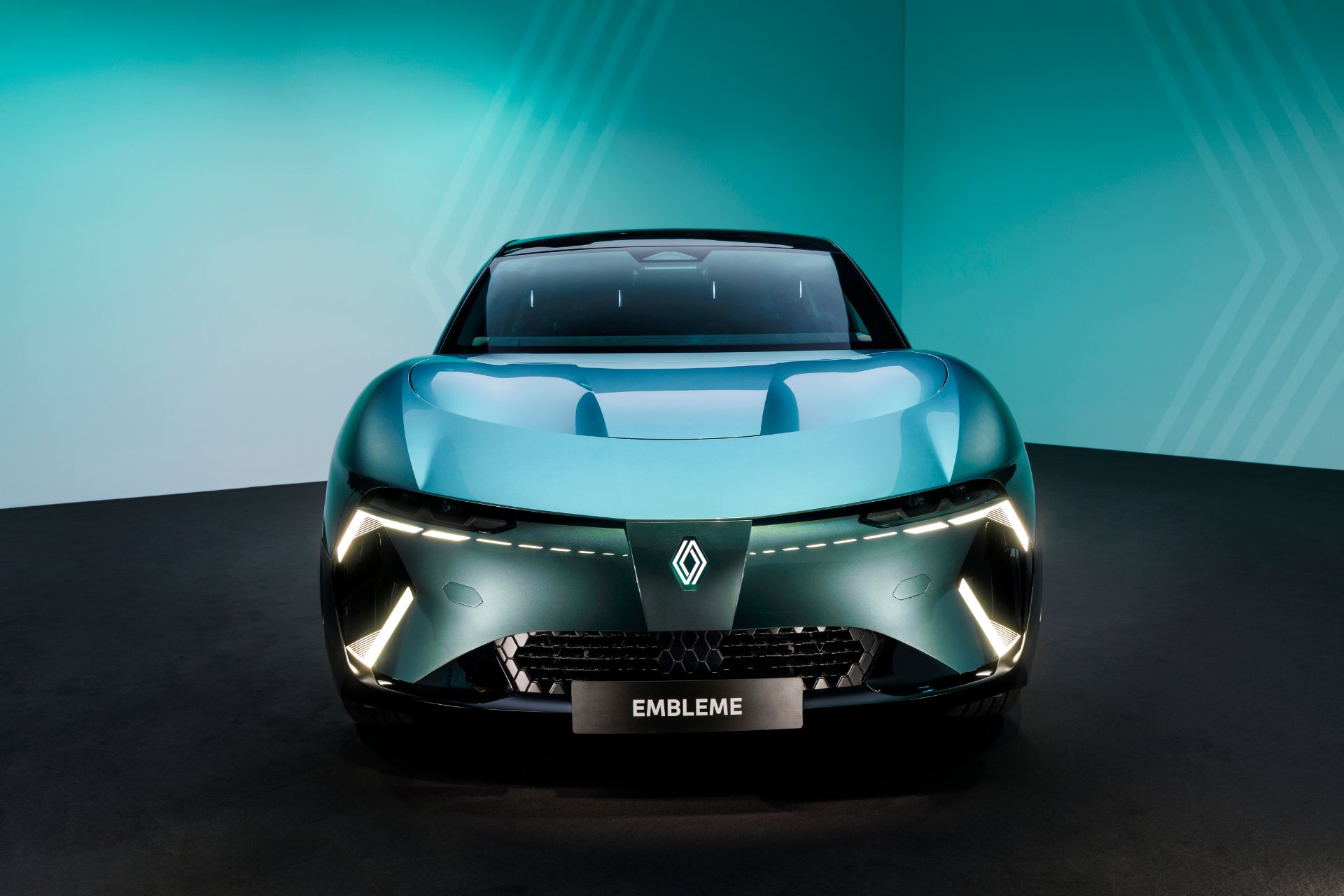 Renault Emblème Photos