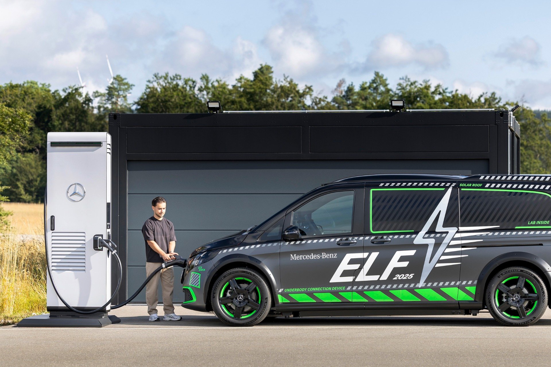 Mercedes Elf (2)