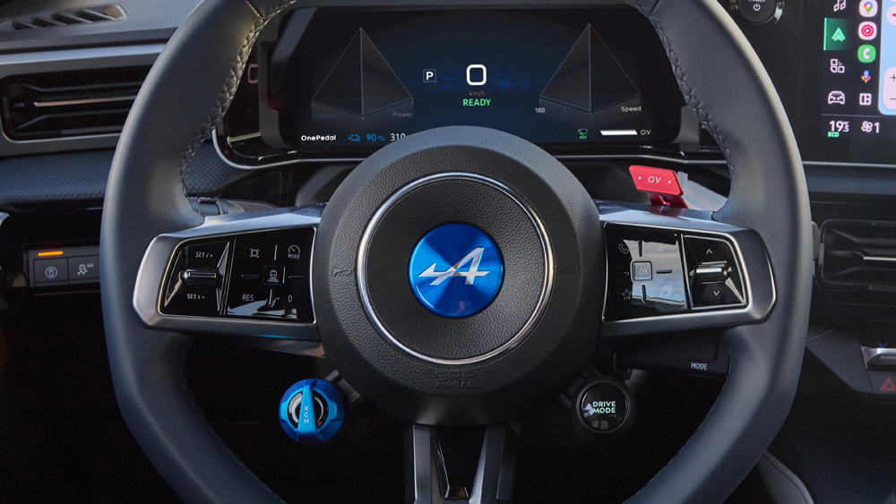 Volant de l'Alpine A290 avec le bouton rotatif RCH