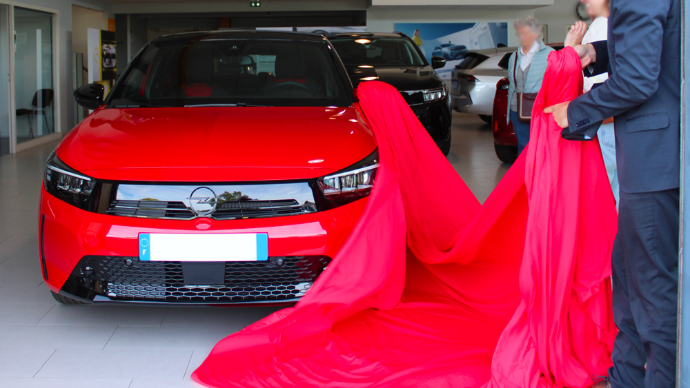 Livraison d'une Opel Corsa-e - vivacar