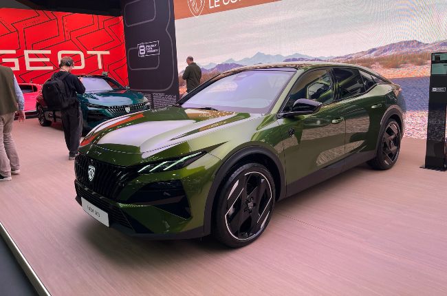 Nouvelle Peugeot 408 AV