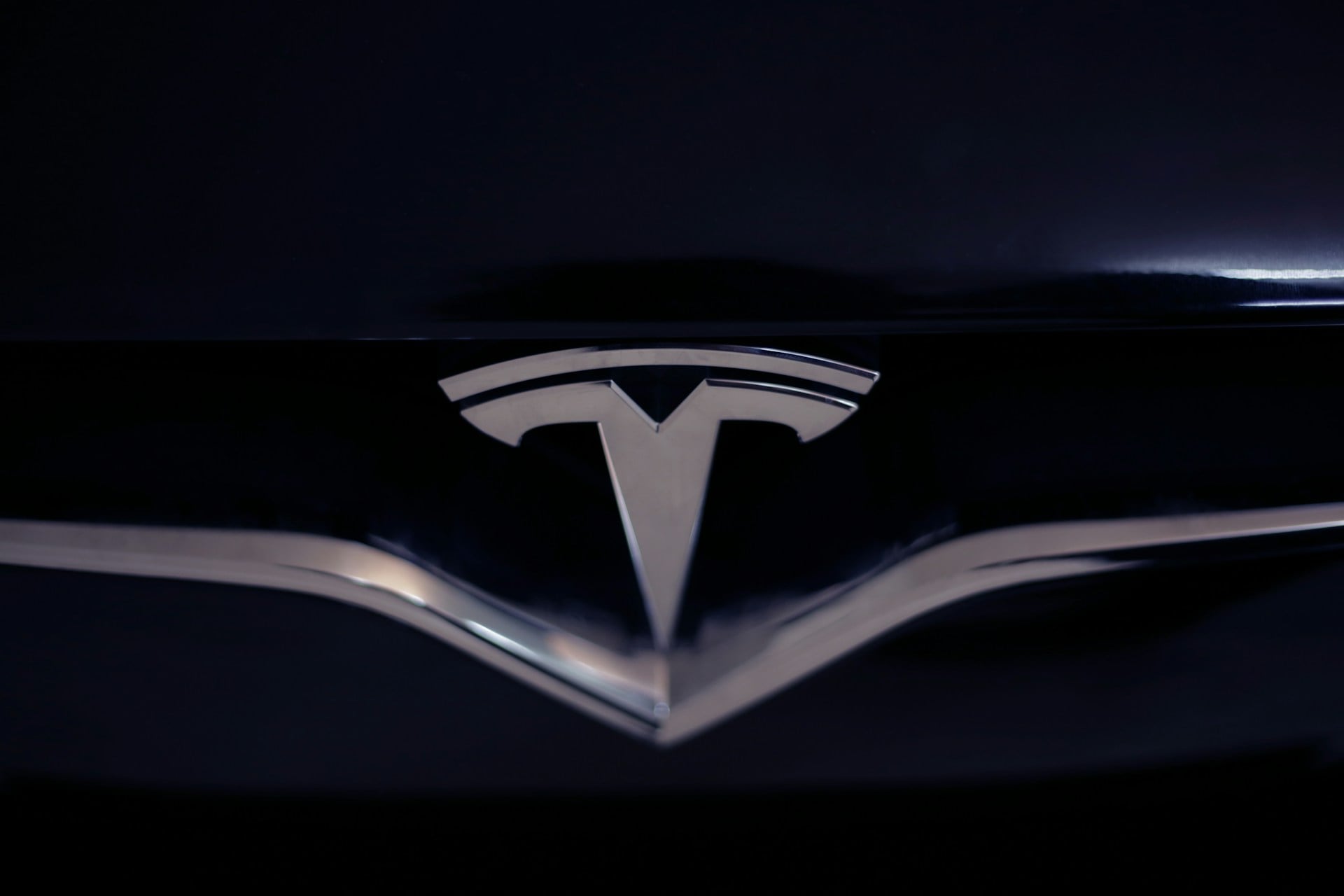Logo Tesla