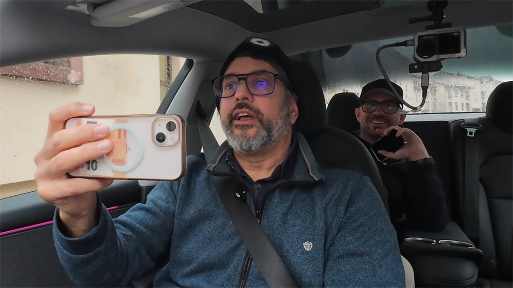 Sébastien du e-France Café et Jean-Christophe de La Chaîne EV