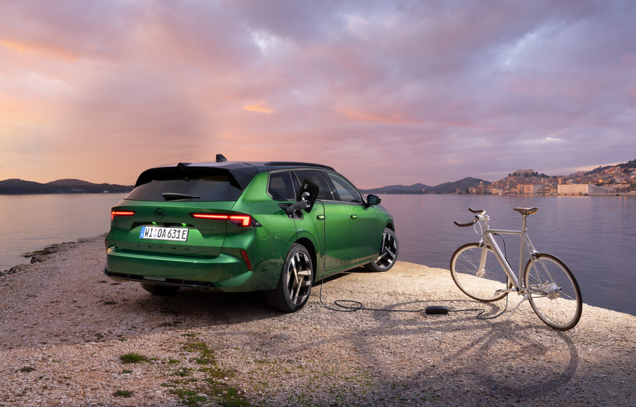 Opel généralise la technologie V2L sur ses modèles électriques