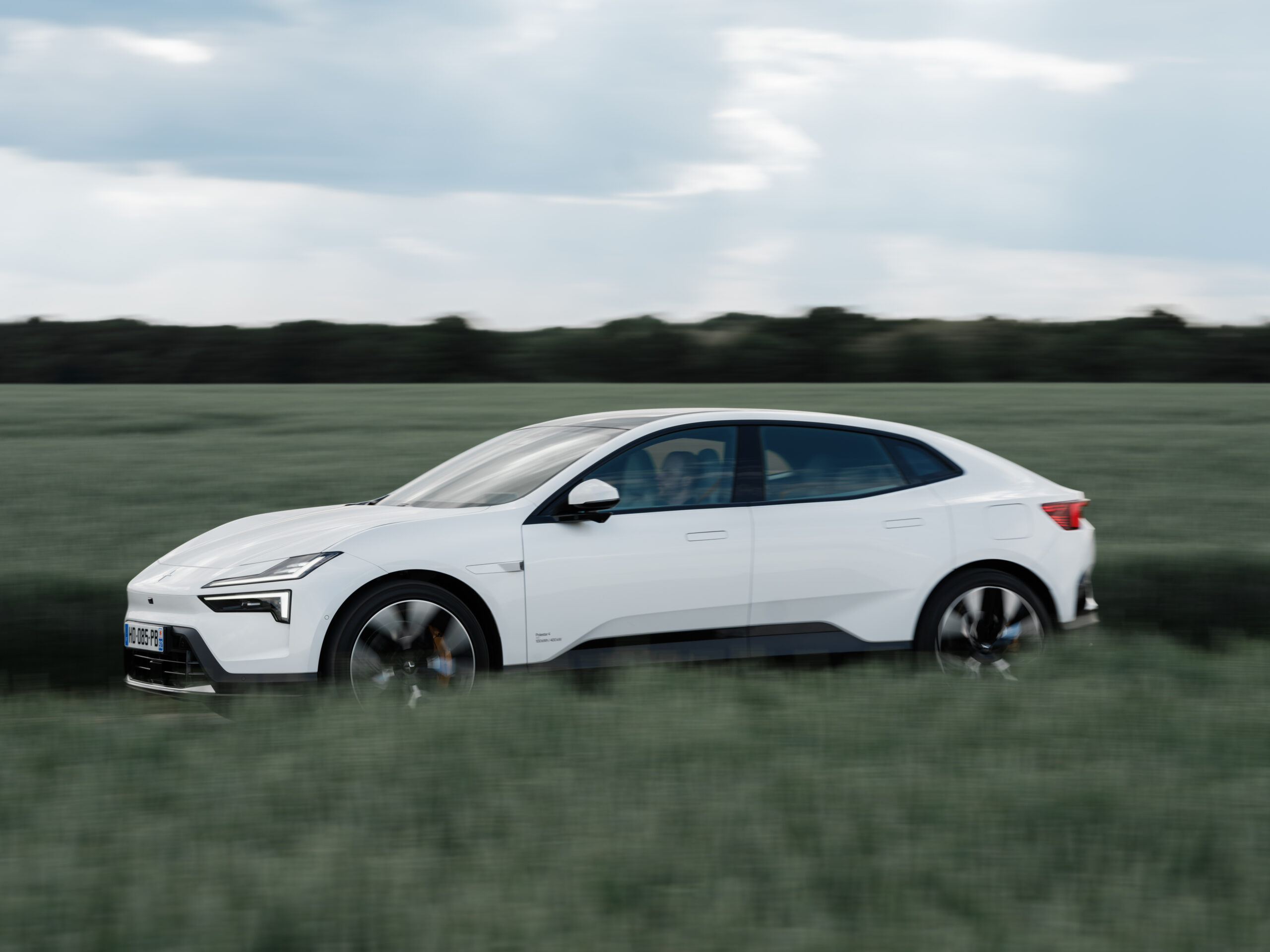 Polestar 4 : pourquoi ce SUV électrique n’a pas de lunette arrière