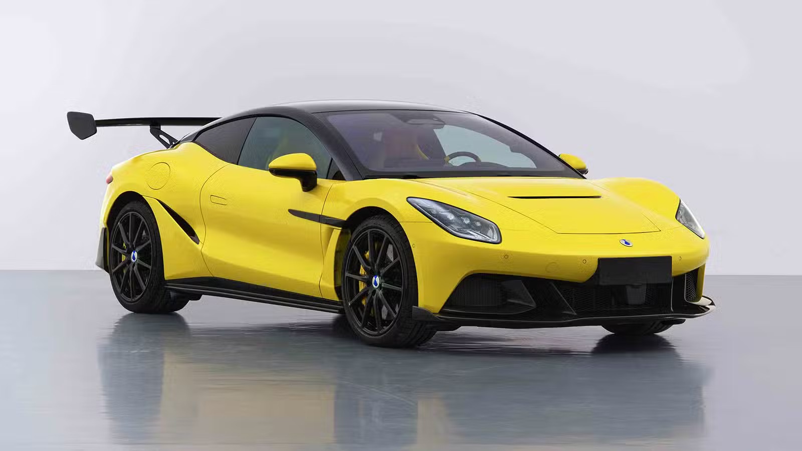 Denza Z Coupé Performance