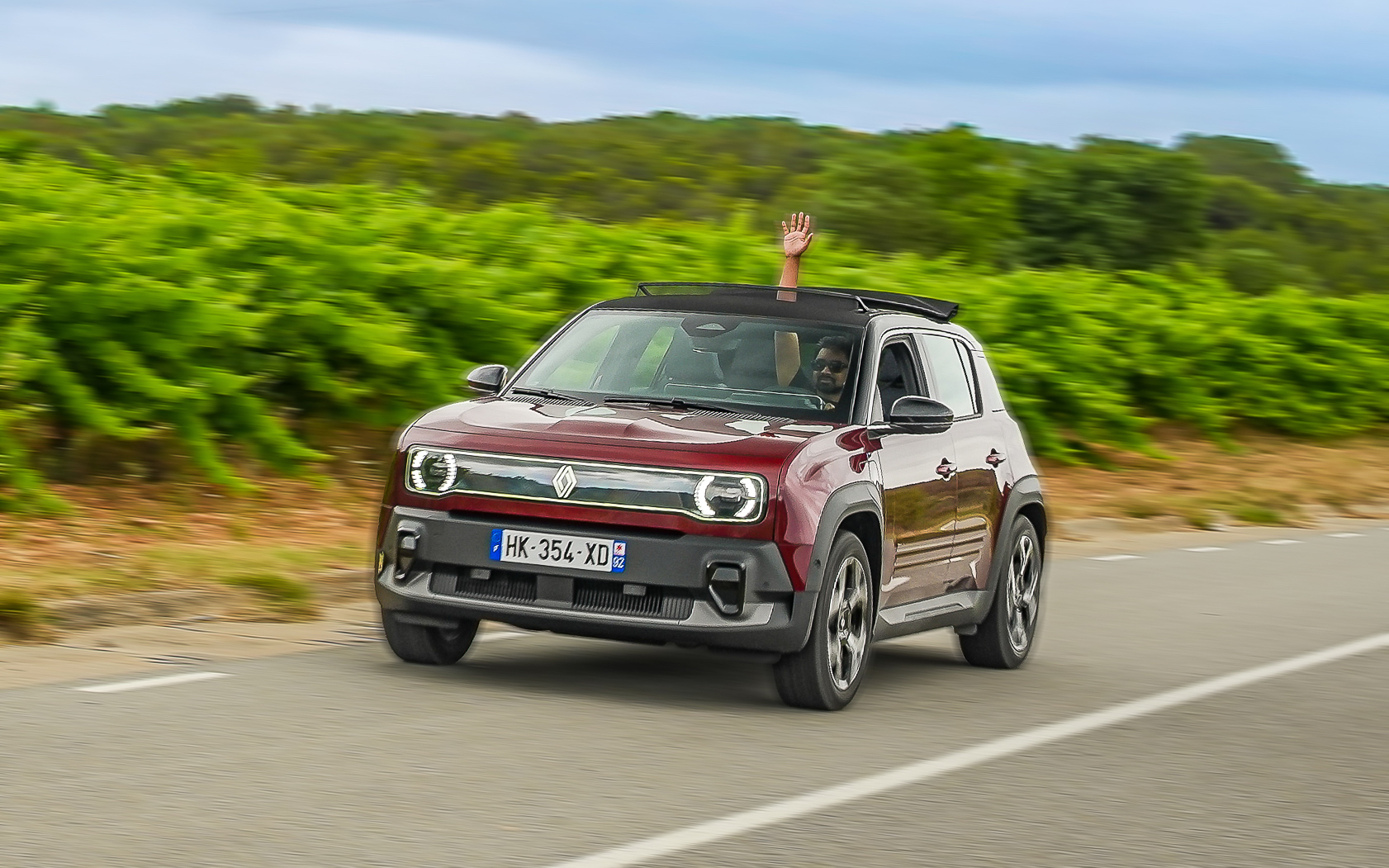 Essai R4 E-Tech Plein Sud