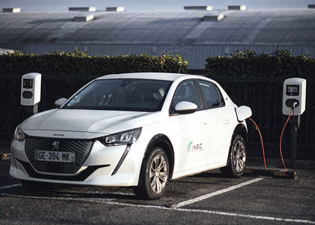 Véhicule électrique de la flotte d’Ineo, filiale d’Equans Véhicule électrique de la flotte d’Ineo, filiale d’Equans