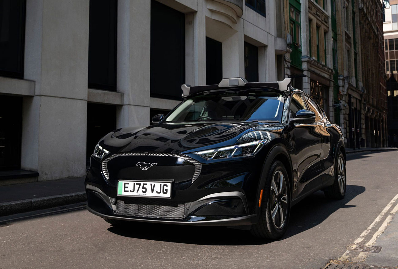 Un robotaxi électrique Uber à Londres