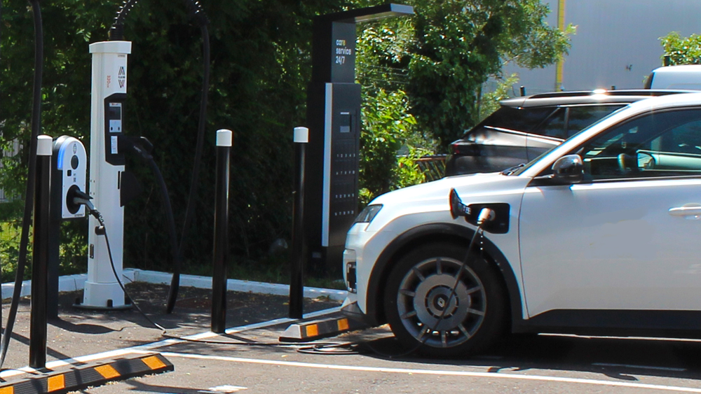 Renault 5 E-Tech en charge